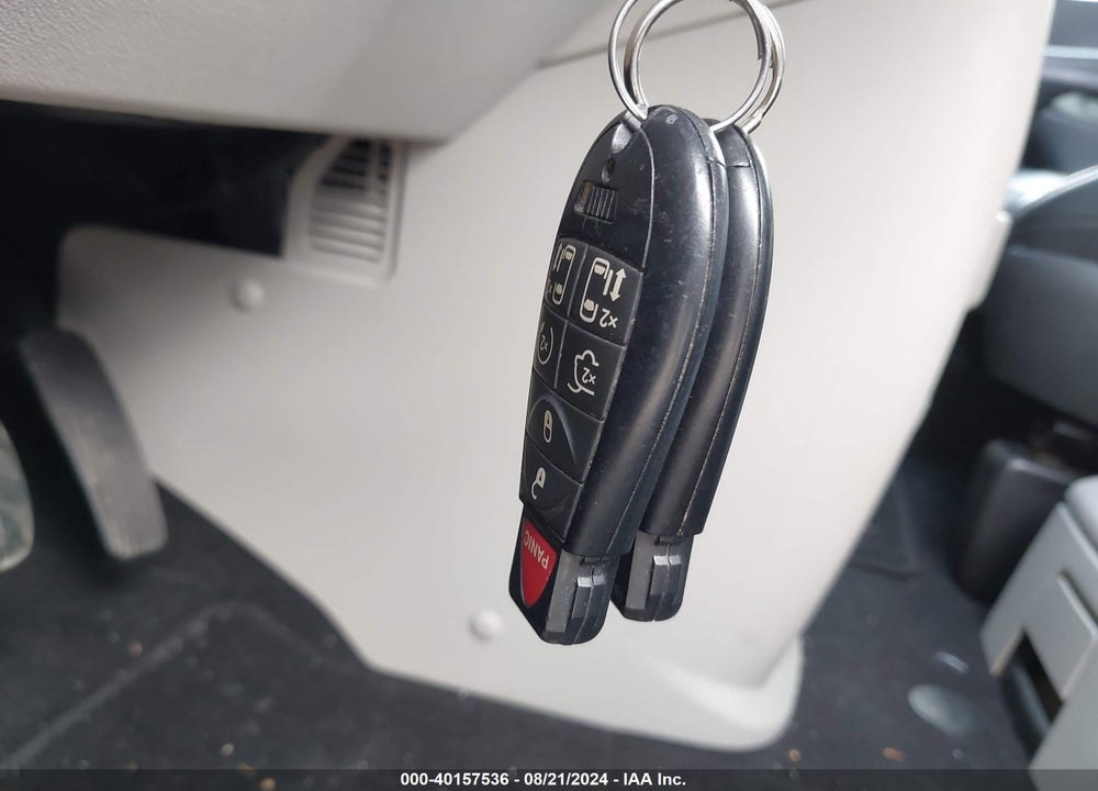2014 CHRYSLER TOWN & COUNTRY LIMITED VIN: 2C4RC1GG4ER169684