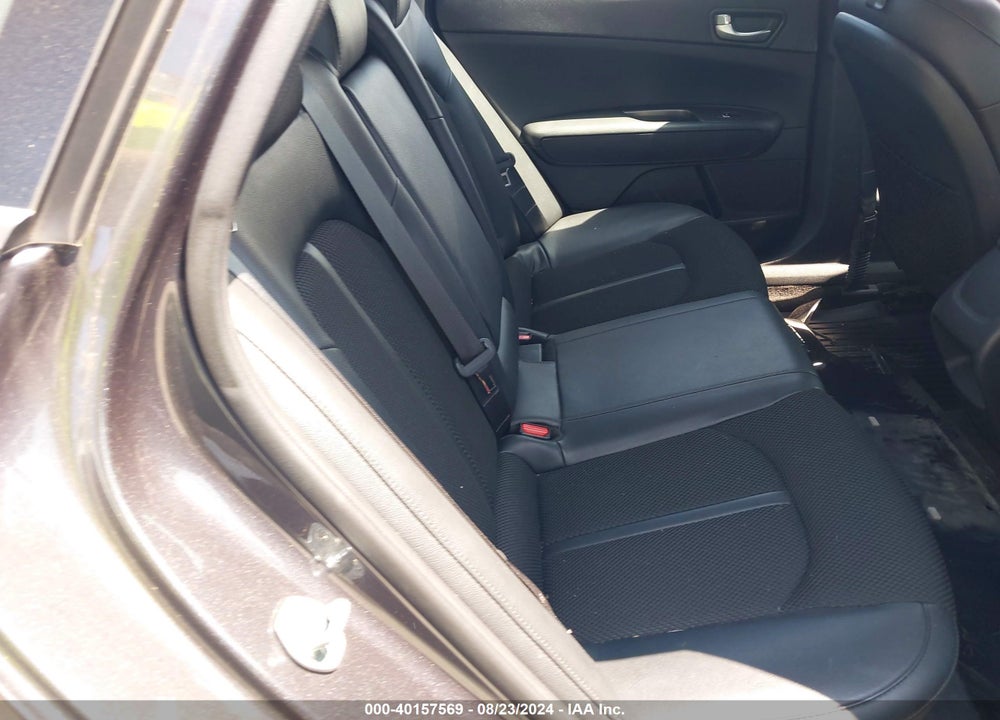 2019 KIA OPTIMA S VIN: 5XXGT4L39KG313648