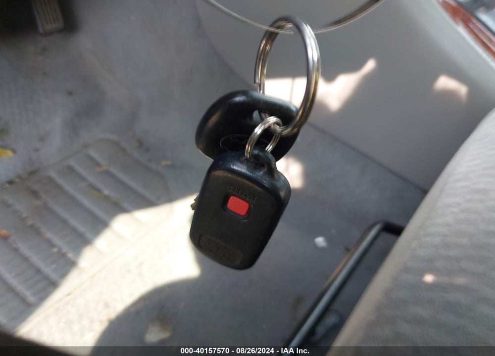 2008 TOYOTA COROLLA LE VIN: 2T1BR30E18C929627