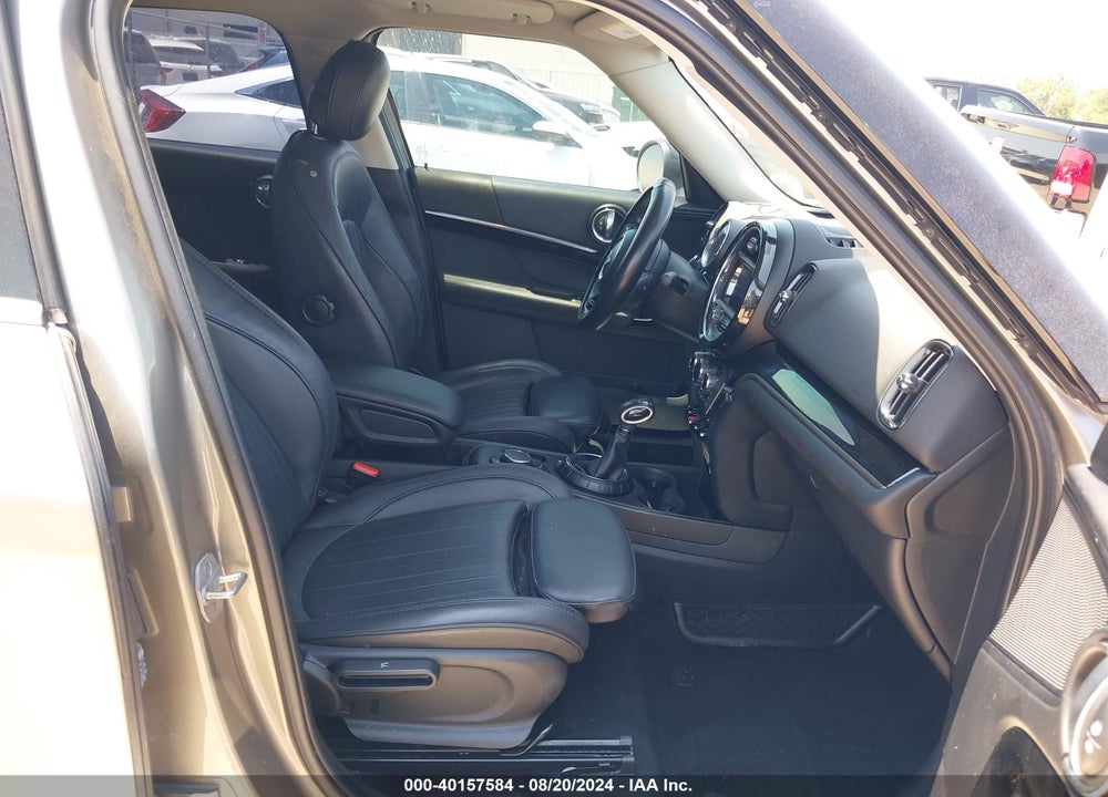 2017 MINI COUNTRYMAN COOPER S VIN: WMZYT3C34H3D97839