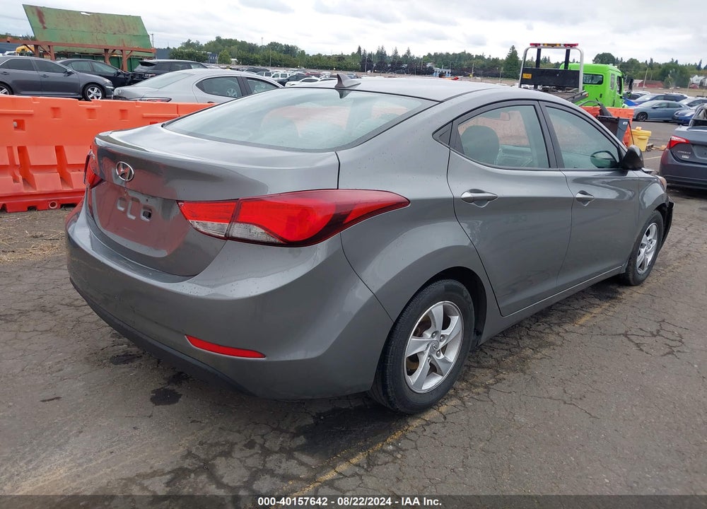 2014 HYUNDAI ELANTRA SE VIN: 5NPDH4AE5EH484866