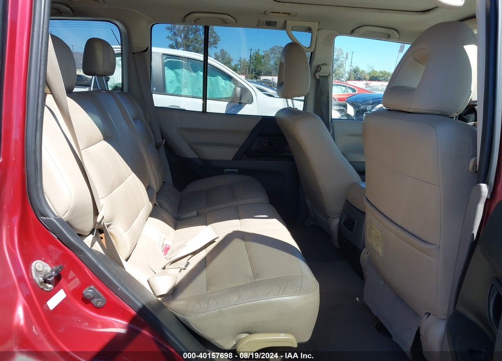 2001 MITSUBISHI MONTERO LIMITED VIN: JA4MW51R51J038274