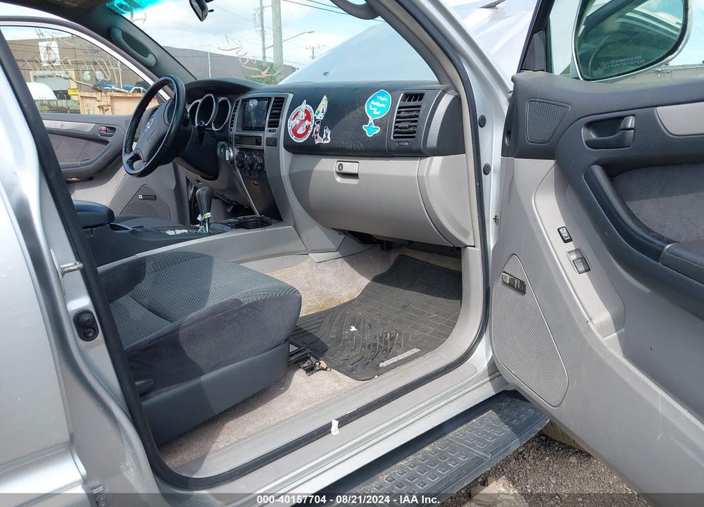 2005 TOYOTA 4RUNNER SR5 SPORT V8 VIN: JTEBT14R450054306