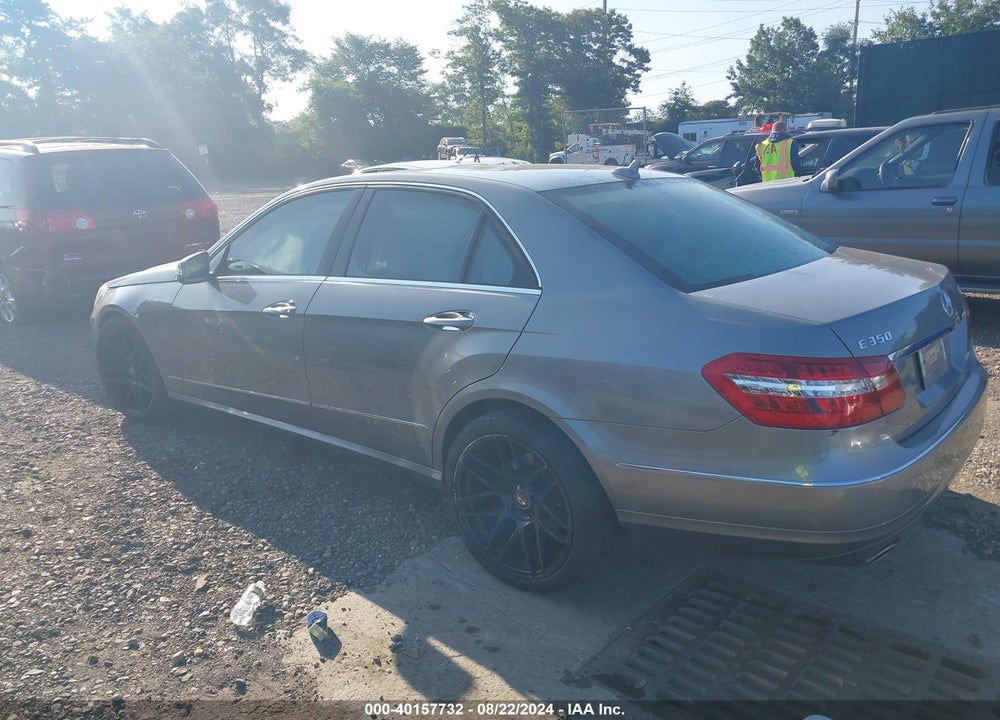 2011 MERCEDES-BENZ E 350 4MATIC VIN: WDDHF8HB7BA429421