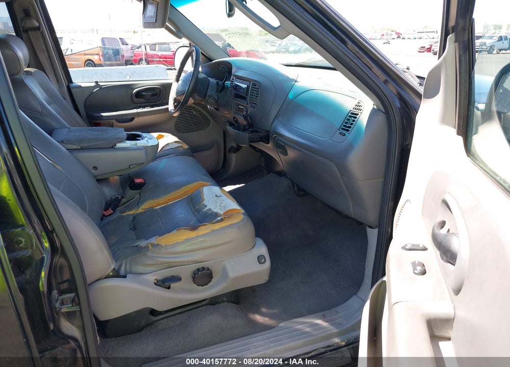 2002 FORD F-150 LARIAT/XLT VIN: 1FTRW08L62KD92977