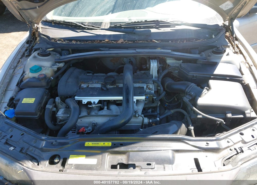 2002 VOLVO V70 XC VIN: YV1SZ58D721061923