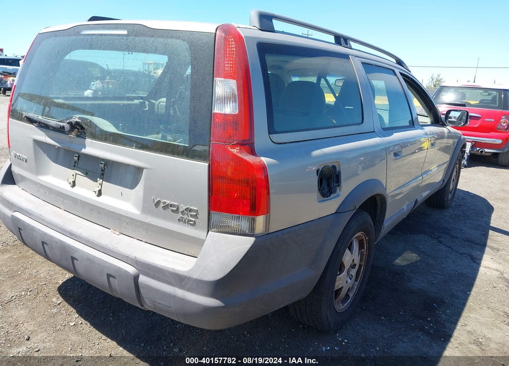 2002 VOLVO V70 XC VIN: YV1SZ58D721061923