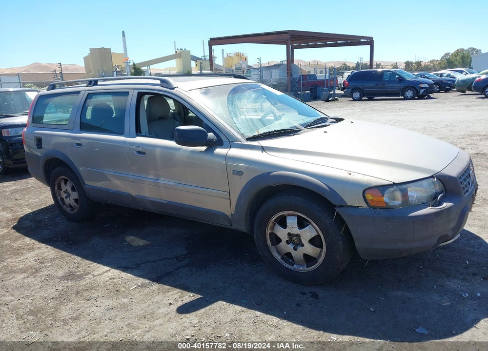 2002 VOLVO V70 XC VIN: YV1SZ58D721061923