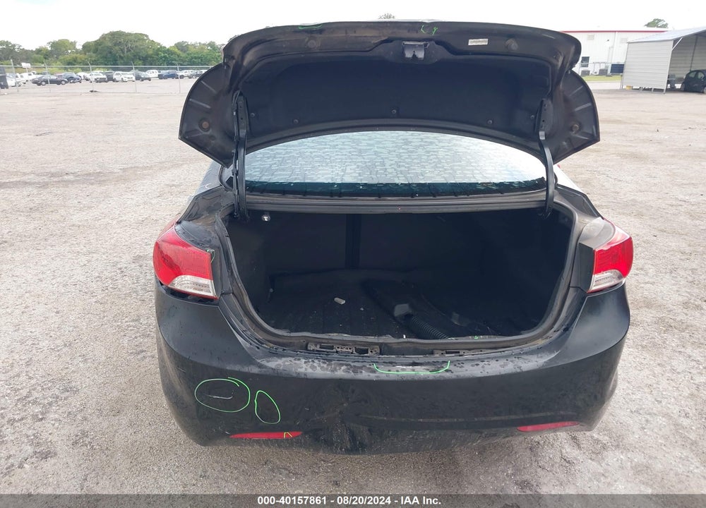 2013 HYUNDAI ELANTRA GLS VIN: KMHDH4AE8DU919752