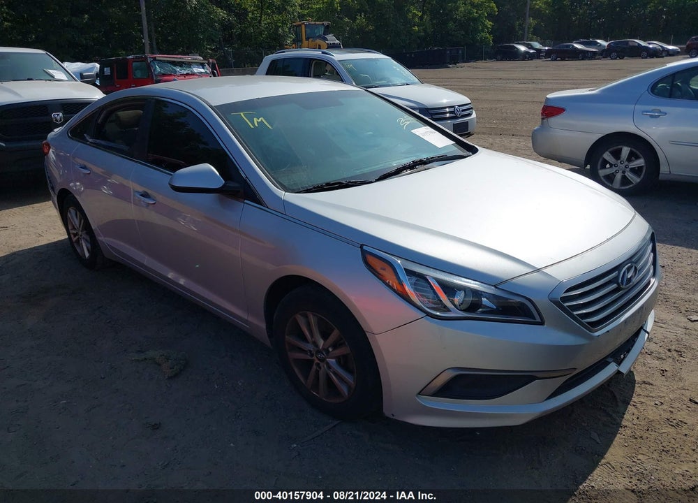 2016 HYUNDAI SONATA SE VIN: 5NPE24AF1GH387911