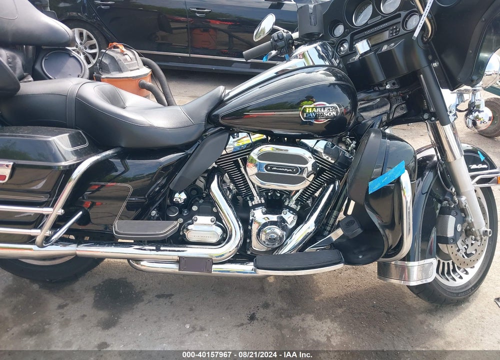 2013 HARLEY-DAVIDSON FLHTCU ULTRA CLASSIC ELECTRA GLD VIN: 1HD1FCM11DB672102