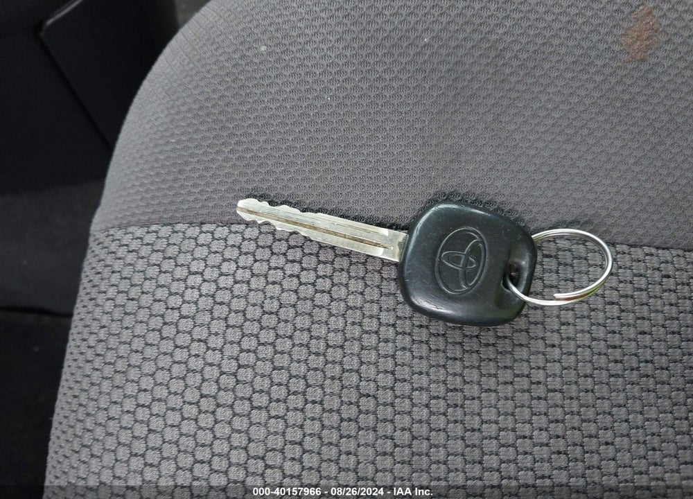 2006 TOYOTA MATRIX/XR VIN: 2T1LR30E36C551375