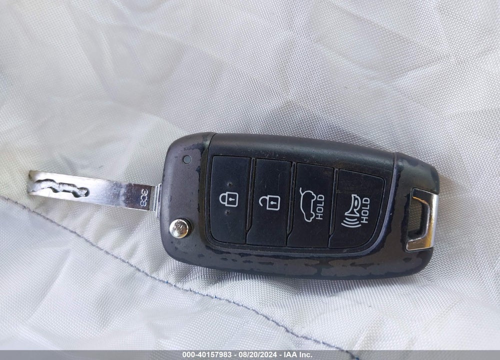2019 HYUNDAI ELANTRA GT VIN: KMHH35LE9KU094837