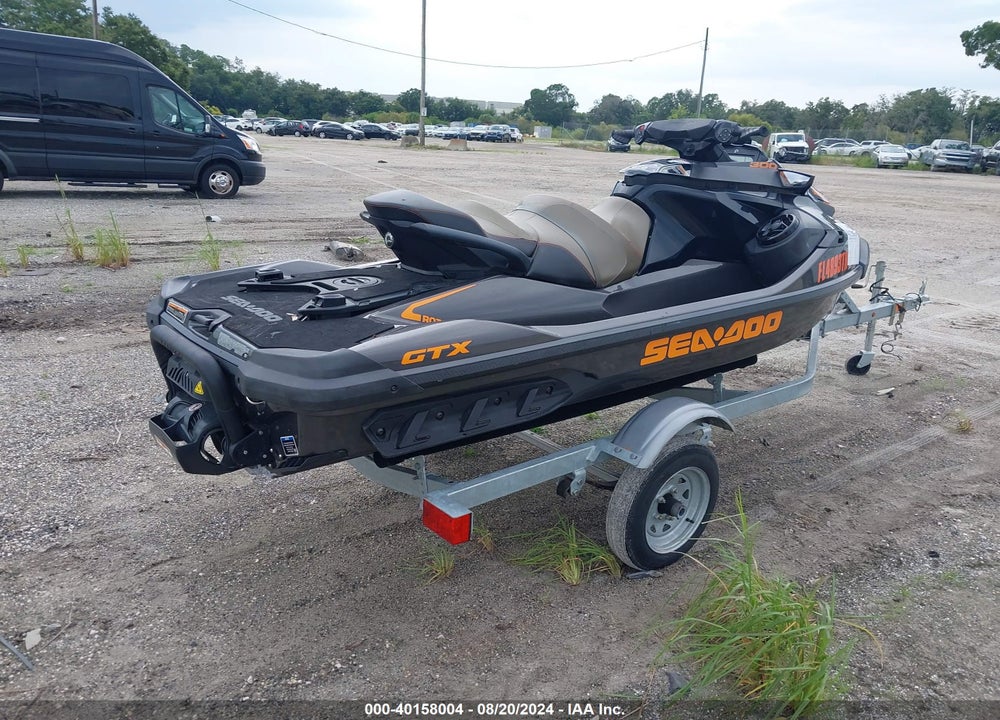 2022 SEADOO OTHER VIN: YDV55870B222