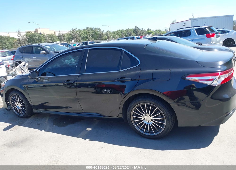 2019 TOYOTA CAMRY LE VIN: 4T1B11HK5KU720225