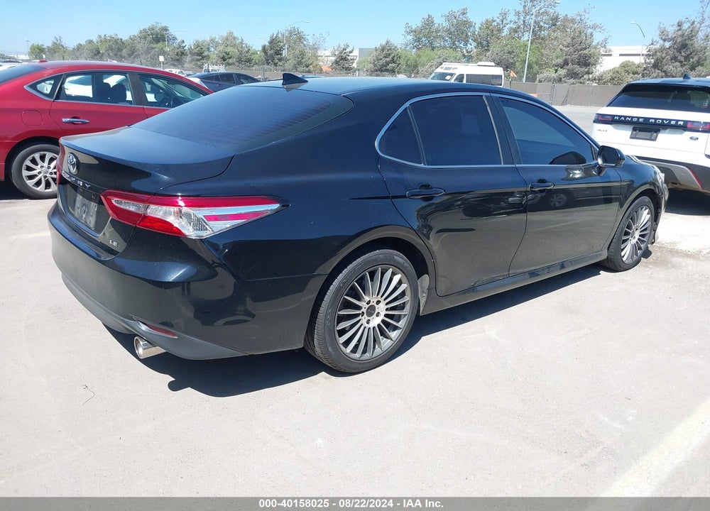 2019 TOYOTA CAMRY LE VIN: 4T1B11HK5KU720225