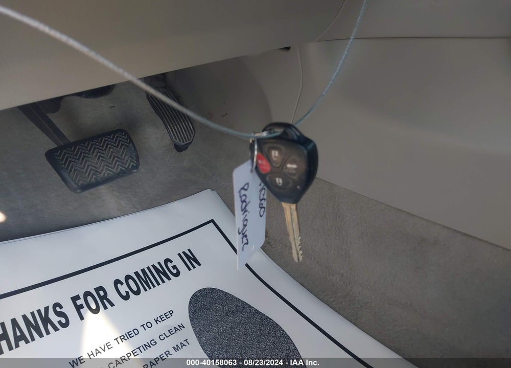 2011 TOYOTA COROLLA LE VIN: 2T1BU4EE2BC573919