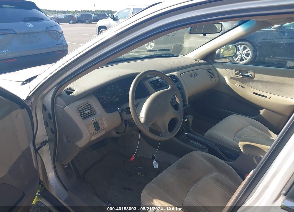1999 HONDA ACCORD LX VIN: 1HGCG6652XA134030