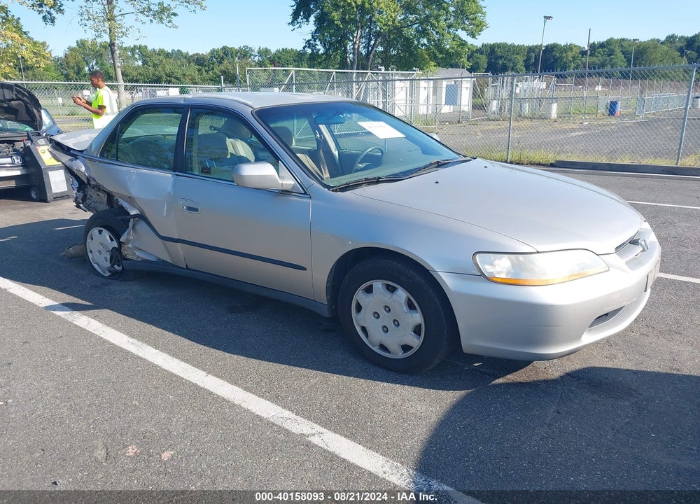 1999 HONDA ACCORD LX VIN: 1HGCG6652XA134030