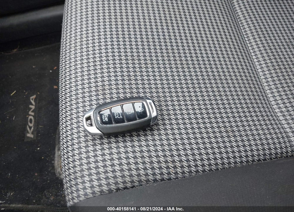 2018 HYUNDAI KONA SEL VIN: KM8K6CAA0JU077991
