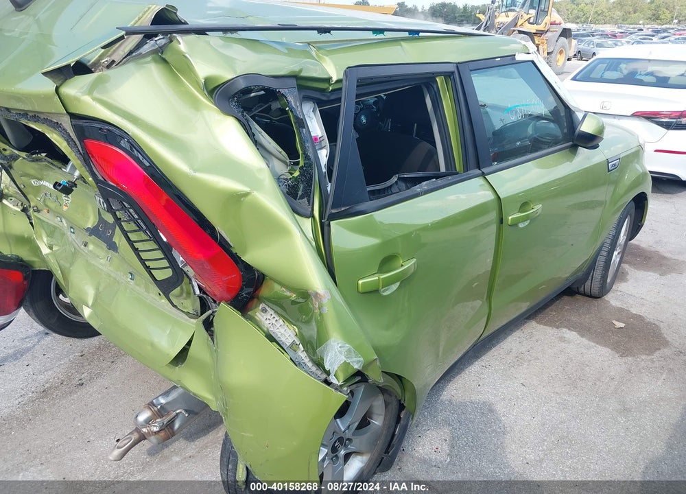 2018 KIA SOUL VIN: KNDJN2A27J7894685