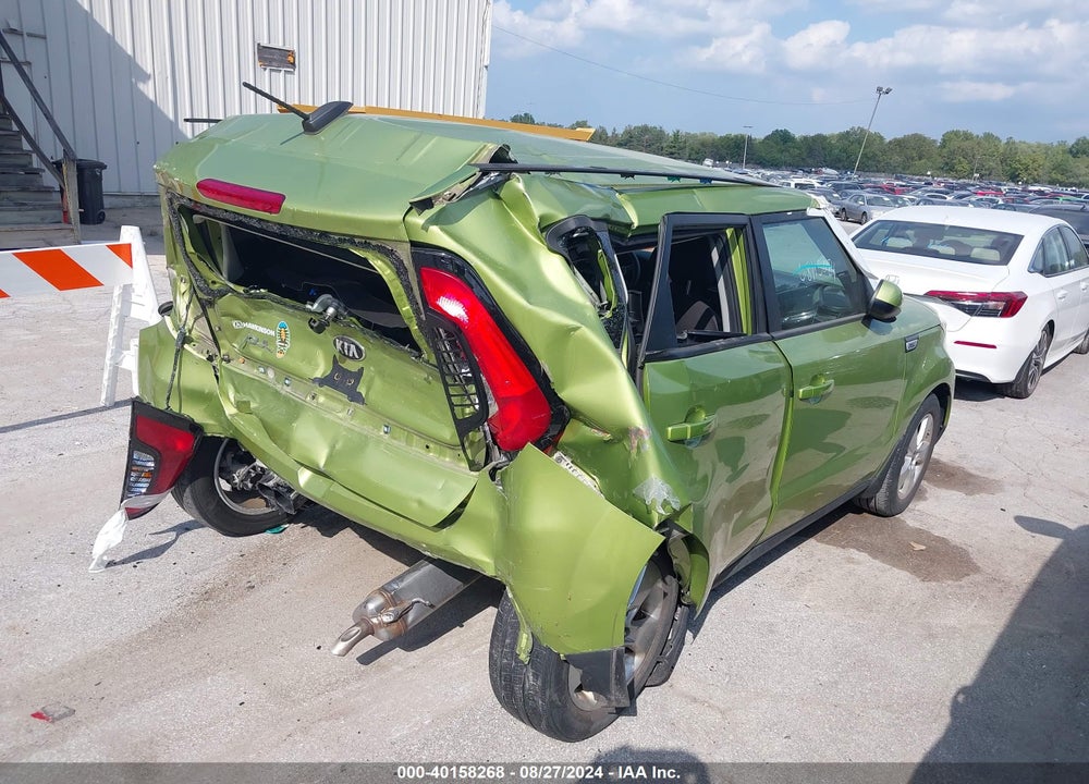 2018 KIA SOUL VIN: KNDJN2A27J7894685