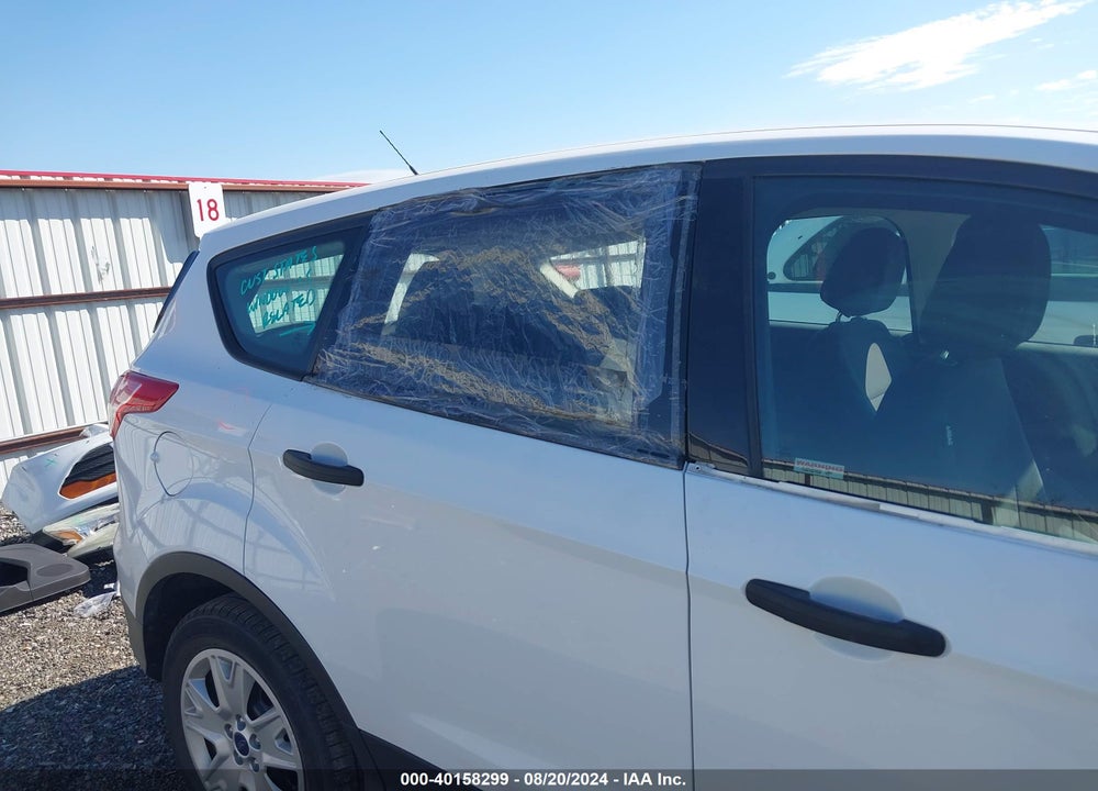 2015 FORD ESCAPE S VIN: 1FMCU0F70FUC64385