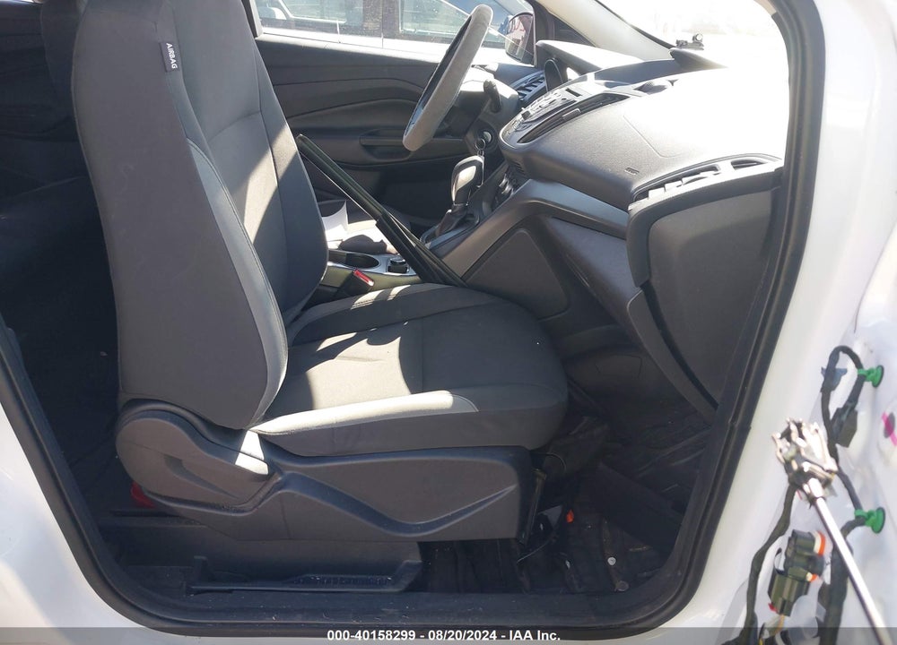 2015 FORD ESCAPE S VIN: 1FMCU0F70FUC64385