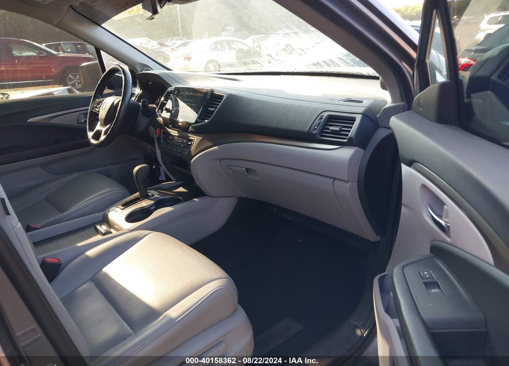 2019 HONDA PILOT EX-L VIN: 5FNYF6H57KB041024