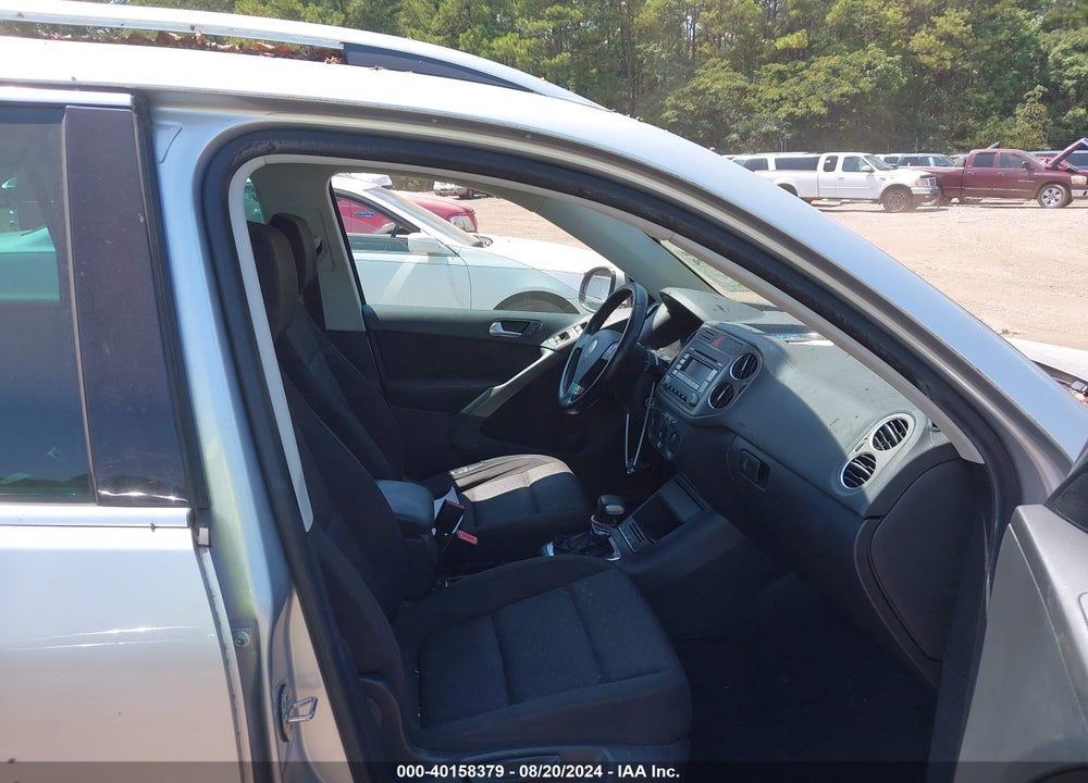 2009 VOLKSWAGEN TIGUAN S/SE/SEL VIN: WVGAV75N99W500702
