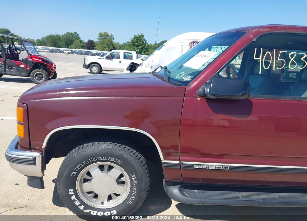1999 GMC SUBURBAN 1500 SL VIN: 1GKEC16R3XJ716120