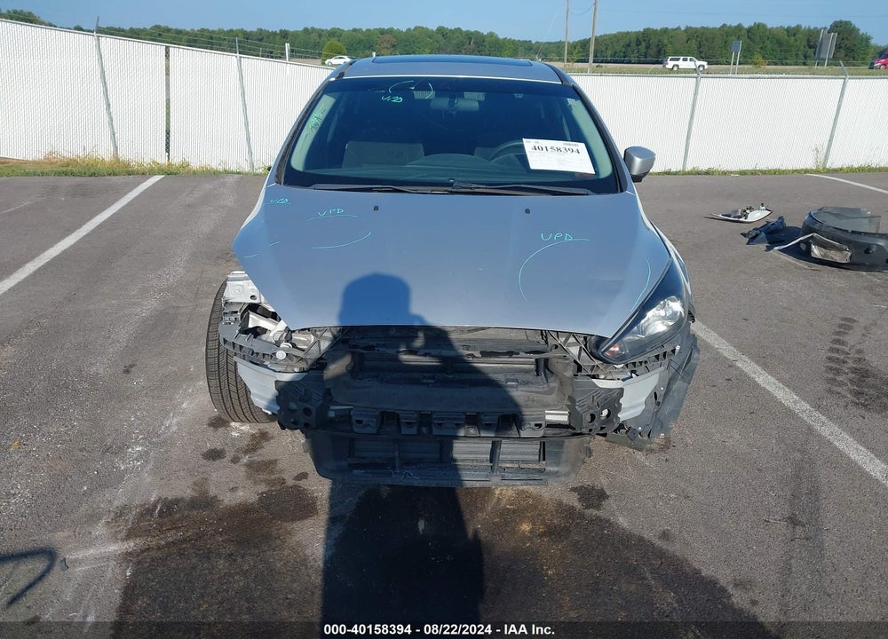 2018 FORD FOCUS SEL VIN: 1FADP3H27JL320653