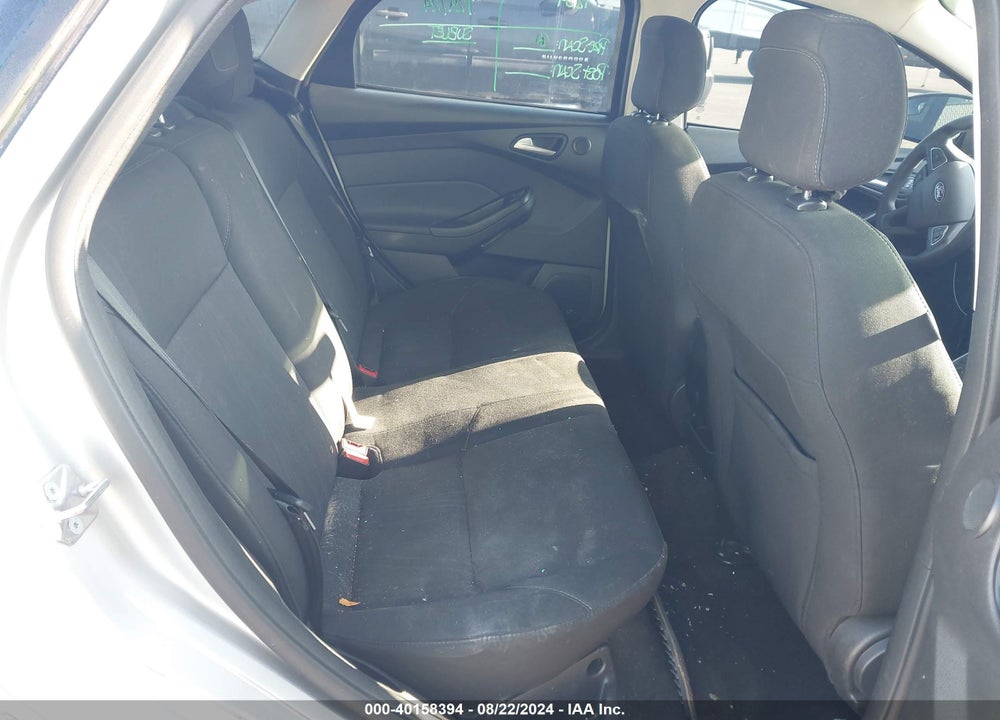 2018 FORD FOCUS SEL VIN: 1FADP3H27JL320653