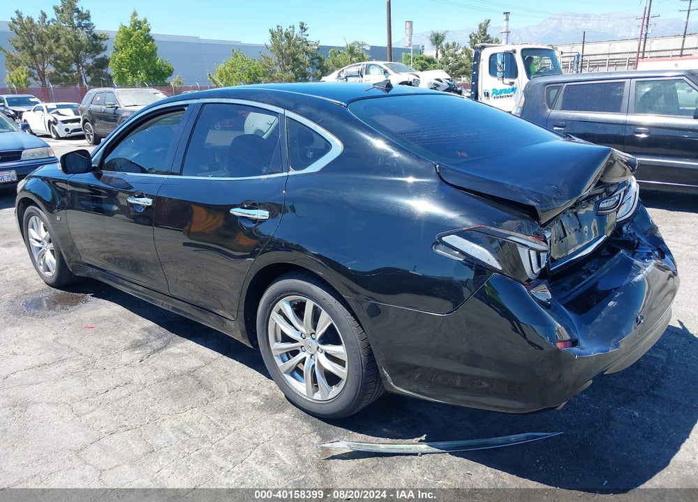 2018 INFINITI Q70 3.7 LUXE VIN: JN1BY1AP6JM181086