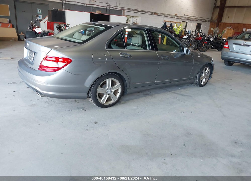 2010 MERCEDES-BENZ C 300 LUXURY 4MATIC/SPORT 4MATIC VIN: WDDGF8BB9AF478819