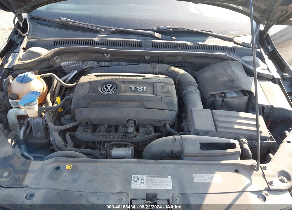 2014 VOLKSWAGEN JETTA 1.8T SE VIN: 3VWD17AJ3EM425793
