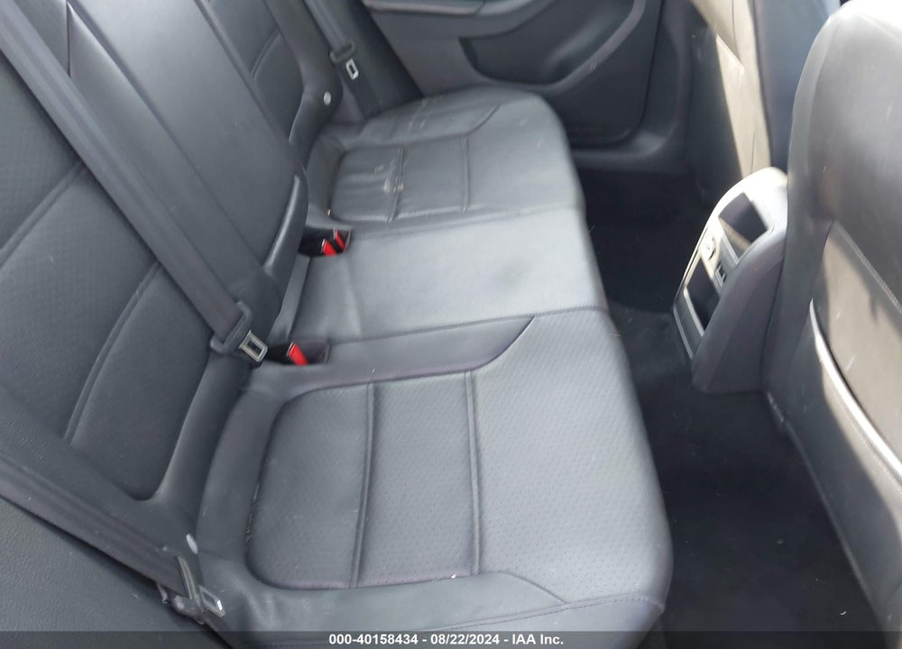 2014 VOLKSWAGEN JETTA 1.8T SE VIN: 3VWD17AJ3EM425793