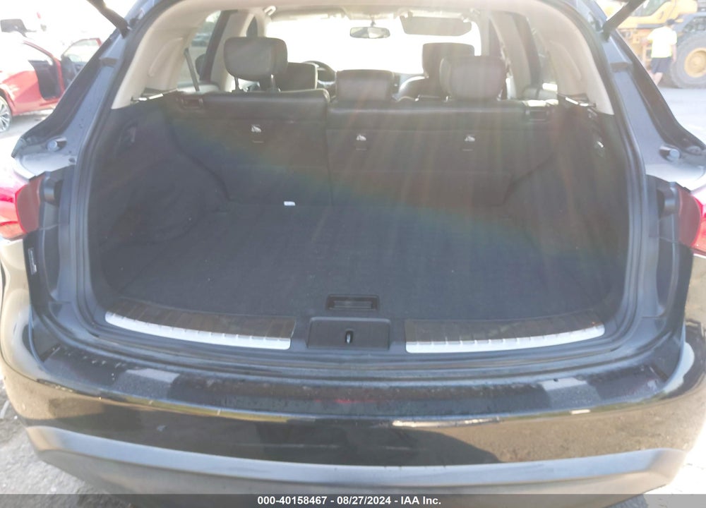 2016 INFINITI QX70 VIN: JN8CS1MUXGM670253