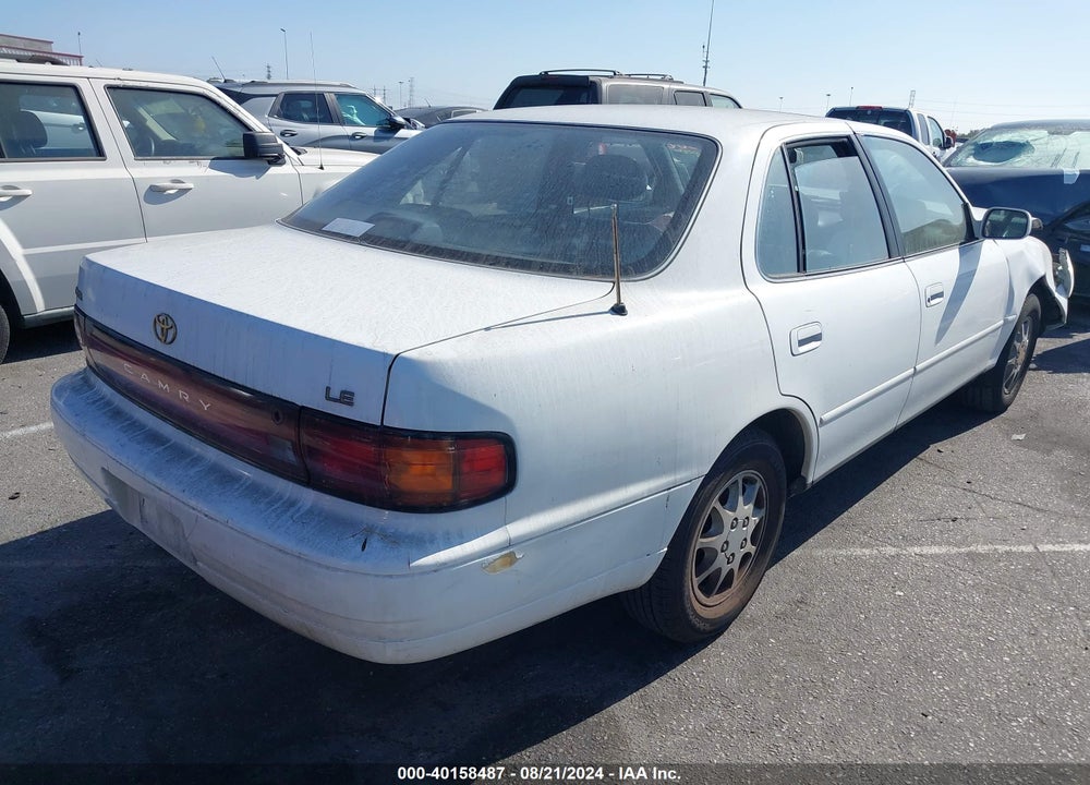 1994 TOYOTA CAMRY LE VIN: JT2SK12E3R0263543