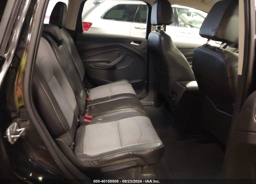2017 FORD ESCAPE SE VIN: 1FMCU9GD8HUE53765