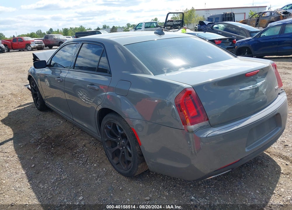 2019 CHRYSLER 300 VIN: 2C3CCABG4KH516000