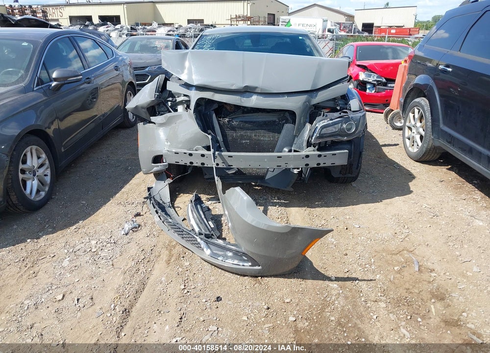 2019 CHRYSLER 300 VIN: 2C3CCABG4KH516000