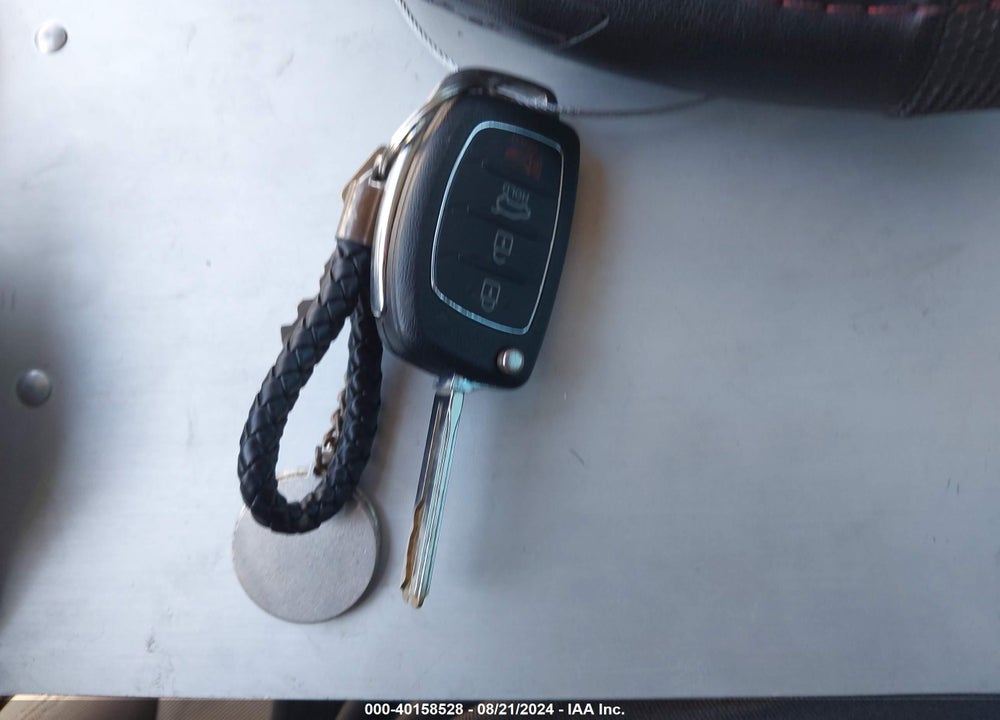 2015 HYUNDAI SONATA SE VIN: 5NPE24AFXFH228481
