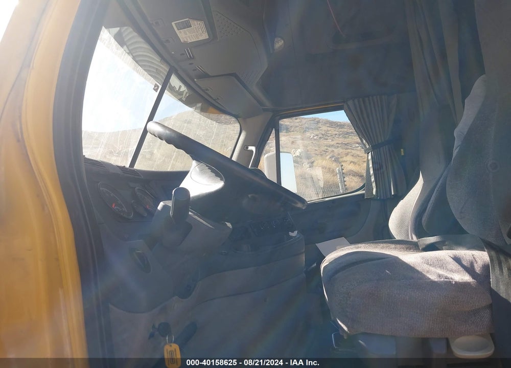 2015 FREIGHTLINER CASCADIA 125 VIN: 3AKJGLD53FSGC9455