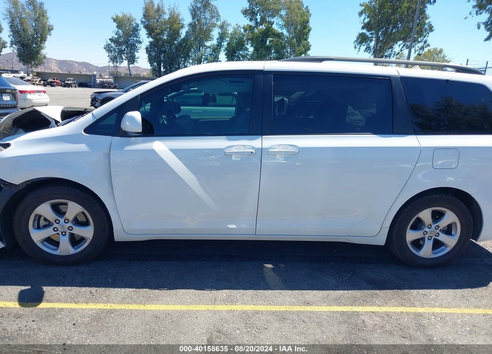 2015 TOYOTA SIENNA LE 8 PASSENGER VIN: 5TDKK3DC8FS596523