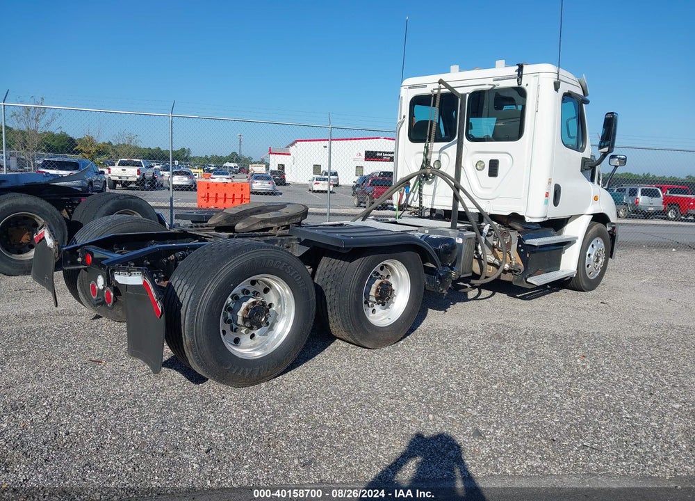 2016 FREIGHTLINER CASCADIA 113 VIN: 1FUJGBDV4GLGX1533