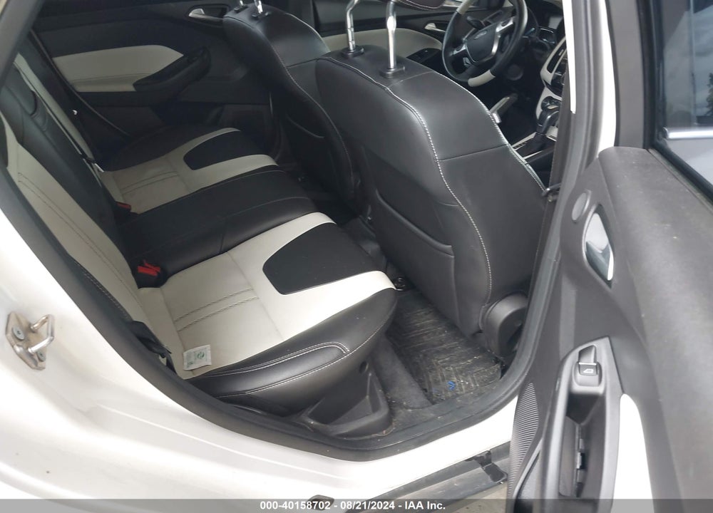 2012 FORD FOCUS TITANIUM VIN: 1FAHP3N26CL314917