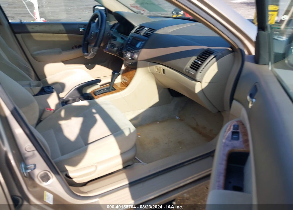2005 HONDA ACCORD 2.4 EX VIN: 1HGCM567X5A041418