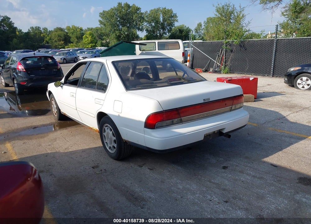 1994 NISSAN MAXIMA GXE VIN: JN1HJ01F1RT250624