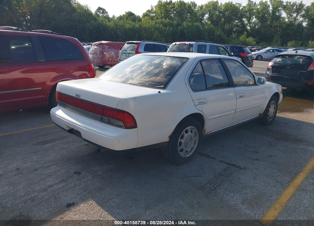 1994 NISSAN MAXIMA GXE VIN: JN1HJ01F1RT250624
